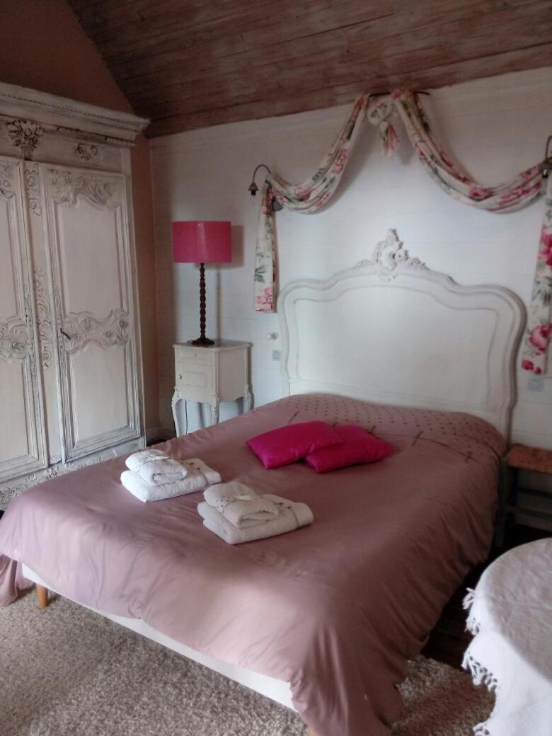 Domaine Du Mont Scolan Bed & Breakfast Montgardon Екстериор снимка